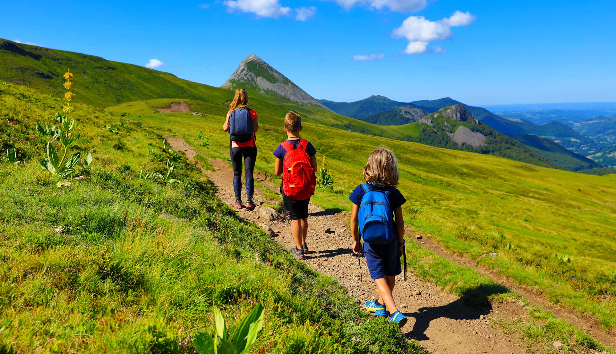 Découvrir le cantal Les cabanes de Céline